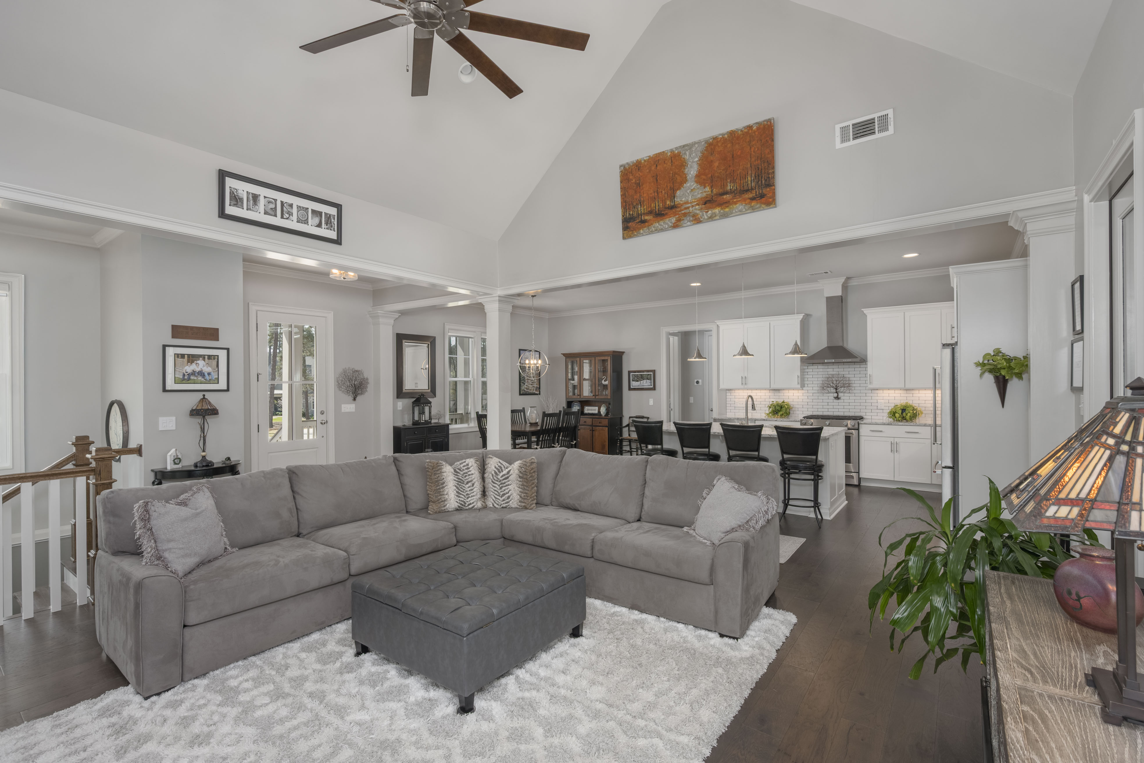 1140 Long Cove Drive image 10